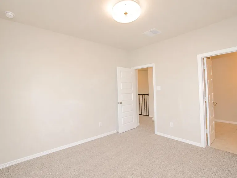 1019 Fresh Spring Rd — Photo 24