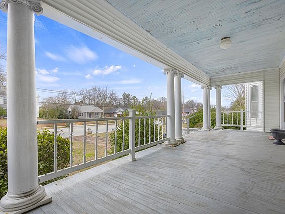 5th image of 508 N Broad St