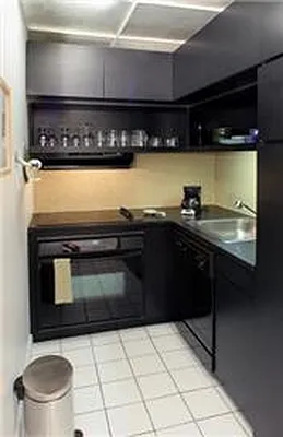 Rented by R New York | media 18