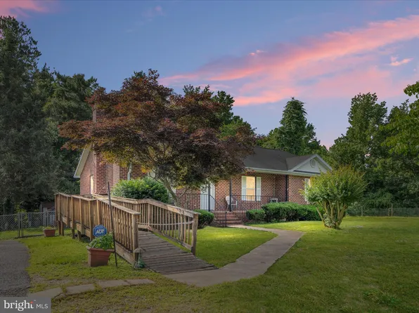 7526 Beulah St, Alexandria, VA 22315