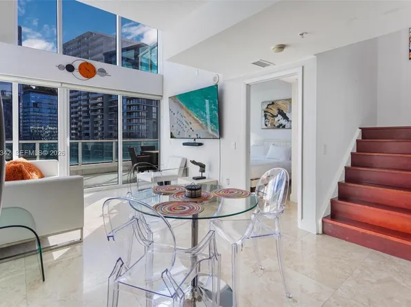 41 SE 5th St APT 2008, Miami, FL 33131