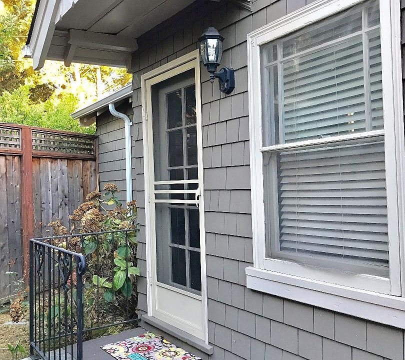 1st image of 1141 Drake Ave