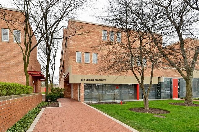 1st image of 630 Vernon Ave APT 4