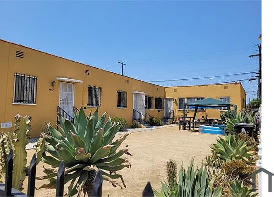 9417 S Normandie Ave — Photo 12
