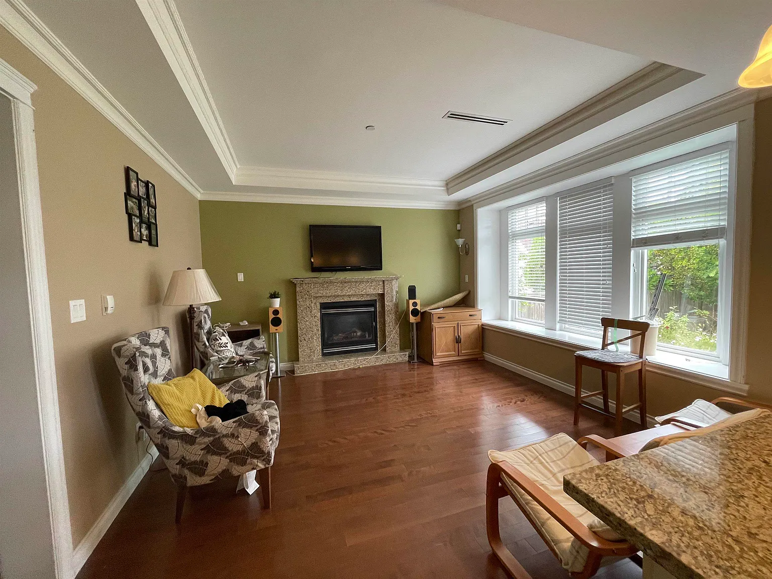 3 bed, 3372 sqft, $6,500 — Photo 3