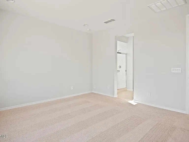 32325 N Vernal Ln — Photo 13