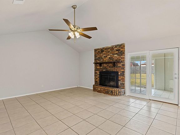 3rd image of 1605 Morningside Dr