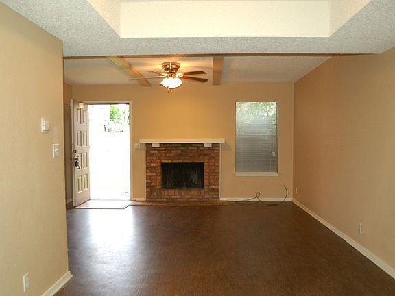 3rd image of 3810 Coates Cir