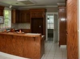 112 Crystal Crk, Hattiesburg, MS 39402