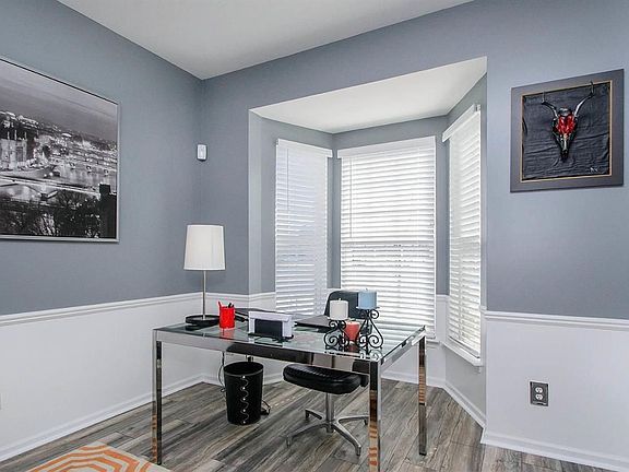 5th image of 7991 Berwick Dr