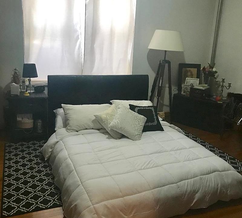 1st image of 2139 29th St APT 1