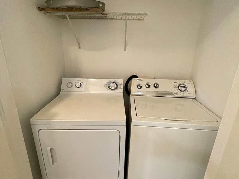 408 E Ulex Ave #4 — Photo 4