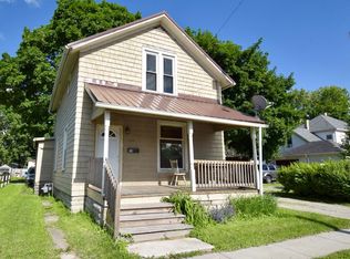 114 N Countyline St, Fostoria, OH 44830