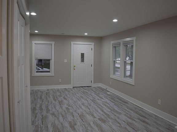 3rd image of 2406 N Talbott St