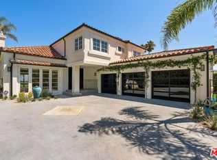 2112 Dean Cir, Los Angeles, CA 90049