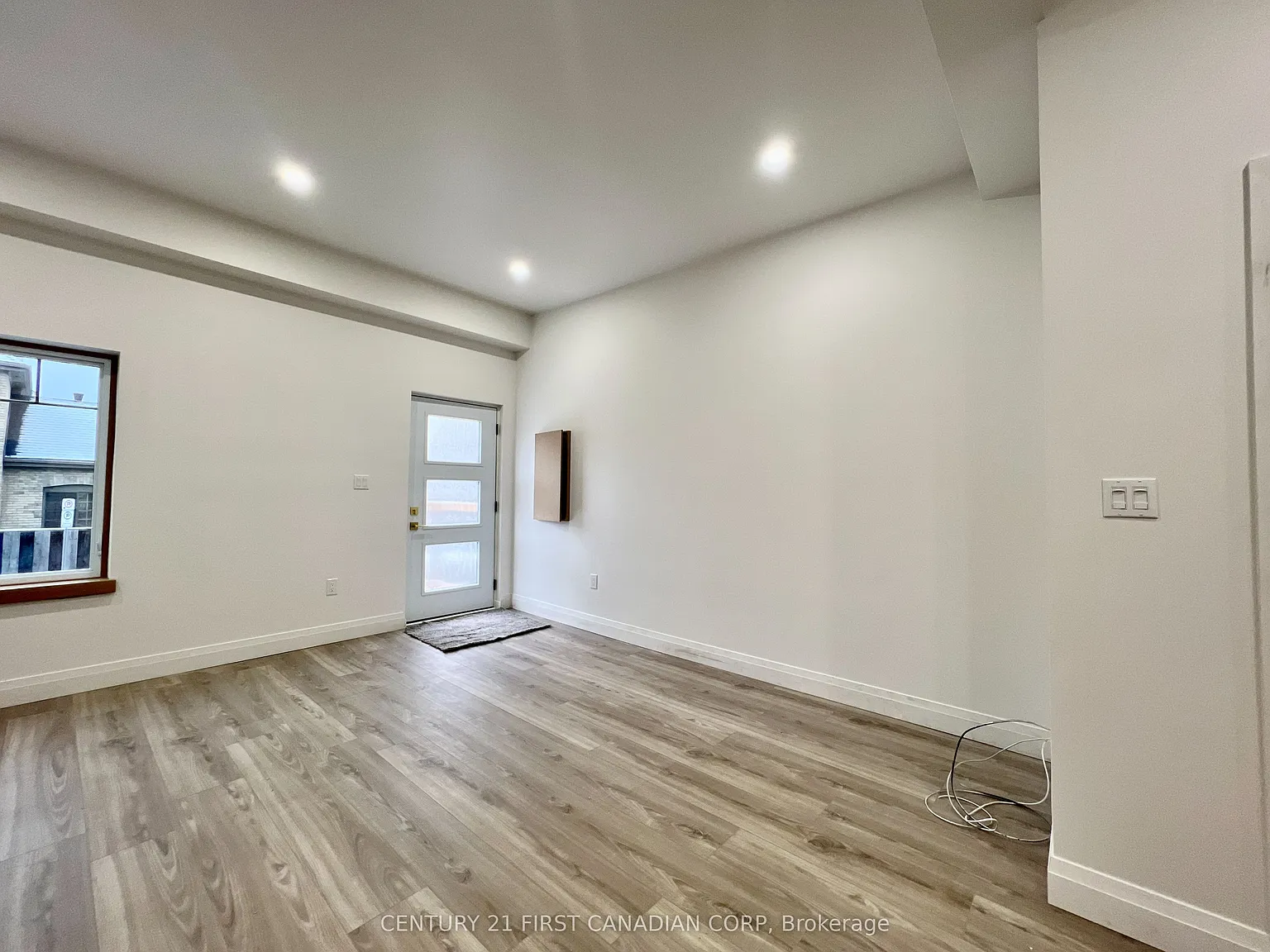 1 bed, $2,095 — Photo 2