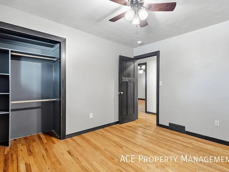 209 Wedgewood Dr — Photo 10