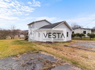 303 Tarheel Dr, Waynesville, NC 28786