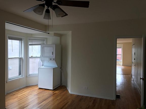 2nd image of 843-845 W Armitage Ave #3W