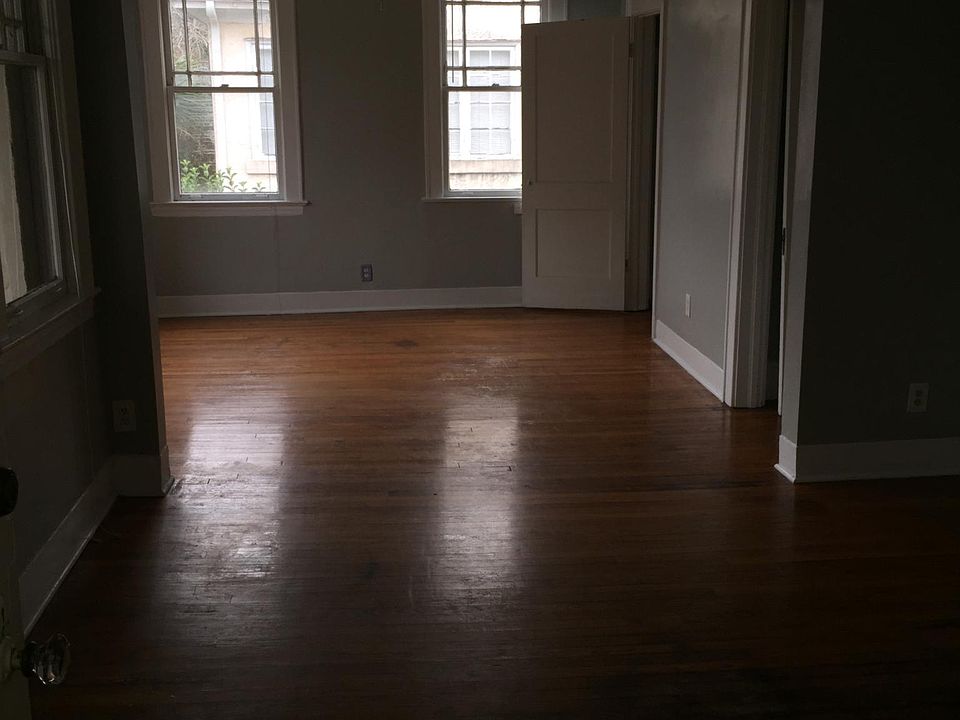 2nd image of 1645 Mallory St