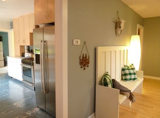 10724 19th Ave SW, Seattle, WA 98146