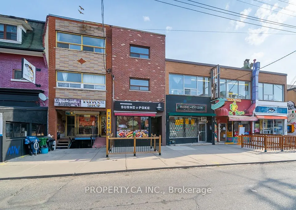 281 Augusta Ave #2-3