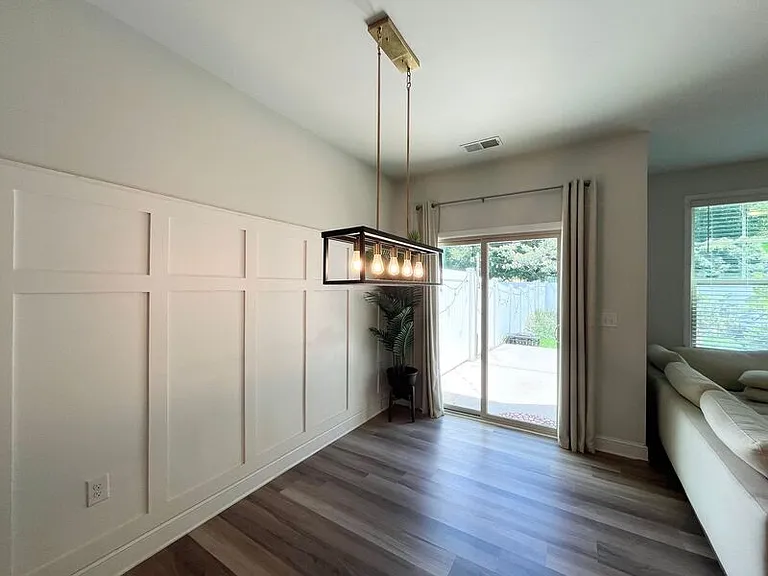 1005 Longitude Dr — Photo 4