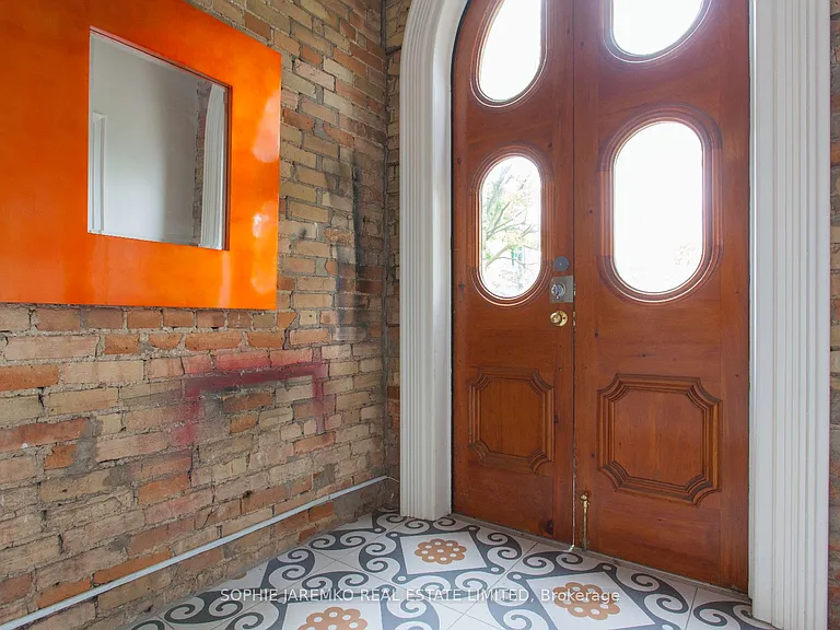 171 Carlton St #1 — Photo 18