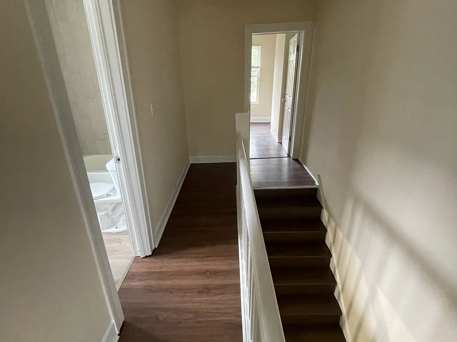2 bed, 998 sqft, $1,240 — Photo 3