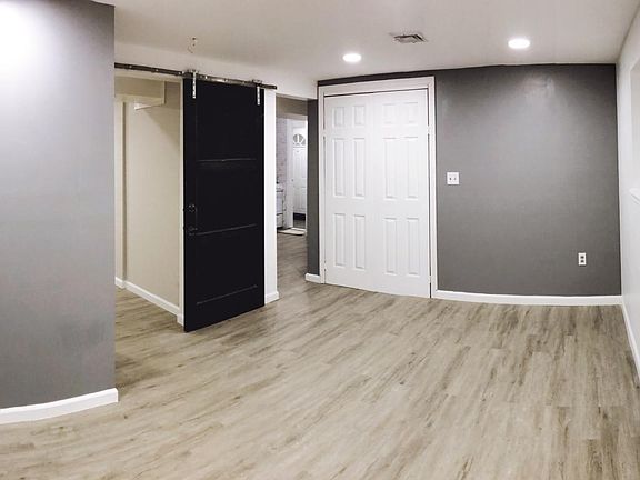 4th image of 15 Rosewood St