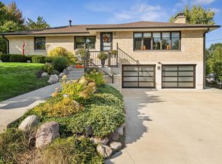 1415 Linda Ln, Lake Geneva, WI 53147