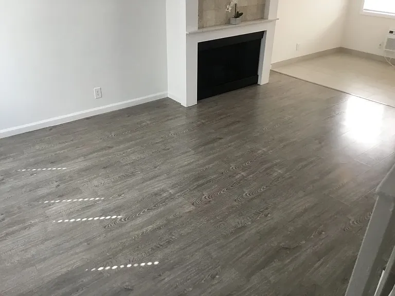 COMPLETELY REMODELED TOWNHOUSE FOR RENT — Photo 20