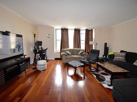 3rd image of 777 N Michigan Ave APT 2309