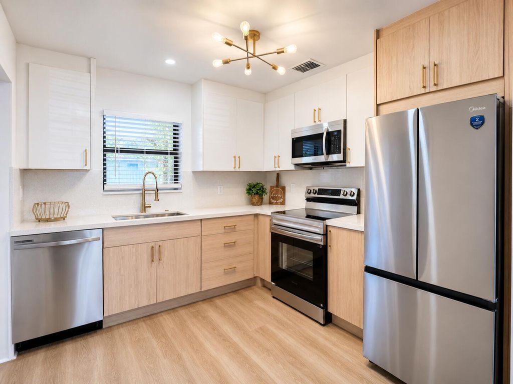 1673 NE 31st Street, photo 4