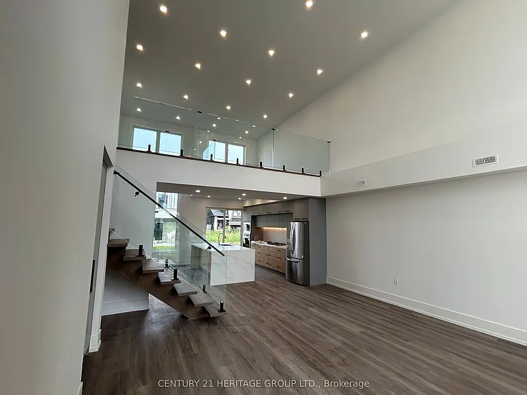 3716 Quayside Dr — Photo 2