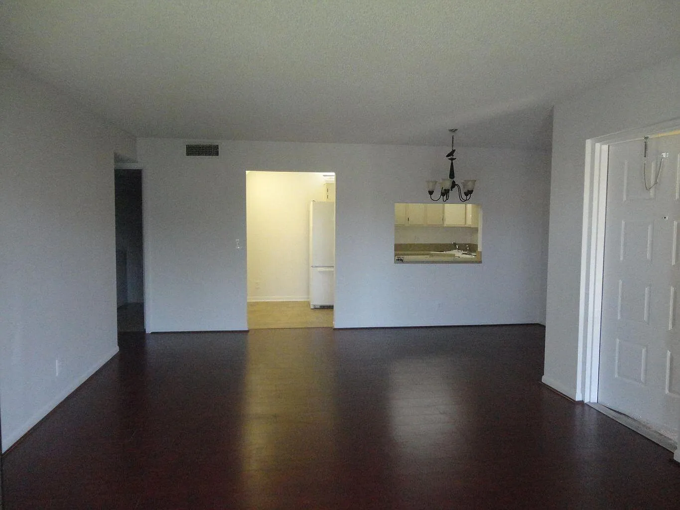2 bed, 2.0 bath, 1111 sqft, $2,000 — Photo 3