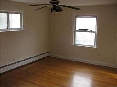 5th image of 61 Alden Ave