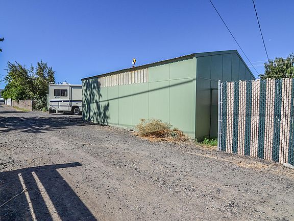 5th image of 740 SE Fairview St