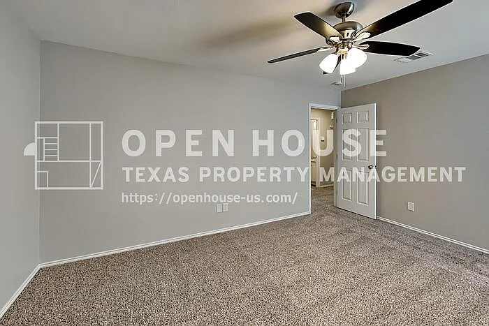 1304 Eagle Wing Ln — Photo 21