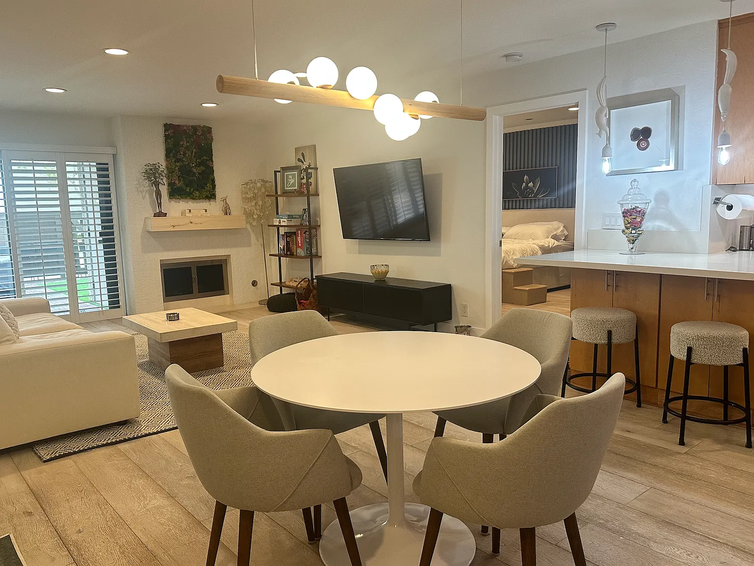 8601 Falmouth Ave — Photo 3