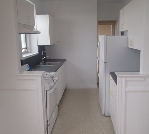 5th image of 6940 108th St APT 4D