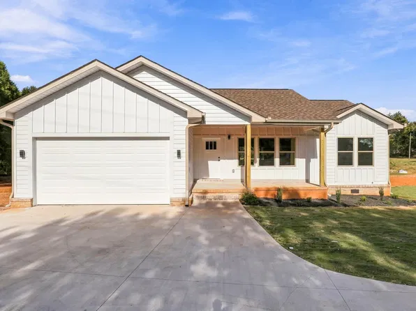 271 Old Furnace Rd, Boiling Springs, SC 29316