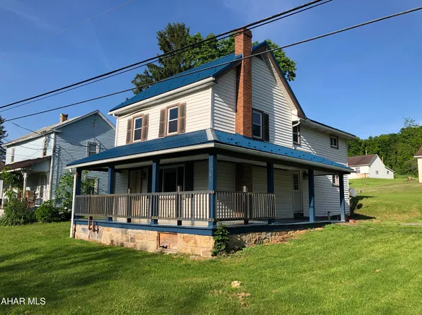 3746 Cortland Rd, New Paris, PA 15554
