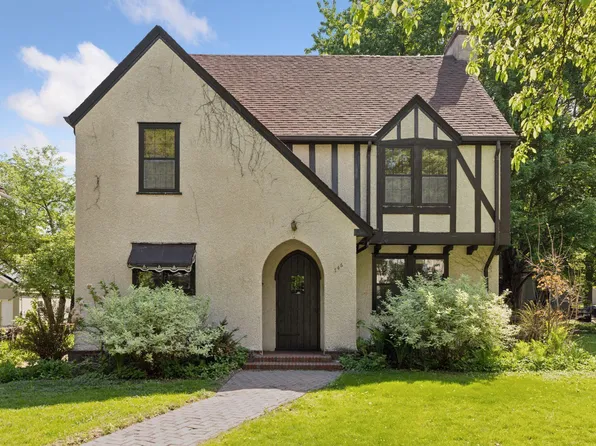 146 Amherst St, Saint Paul, MN 55105