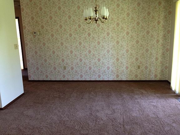 4th image of 60 Vineyard Cir