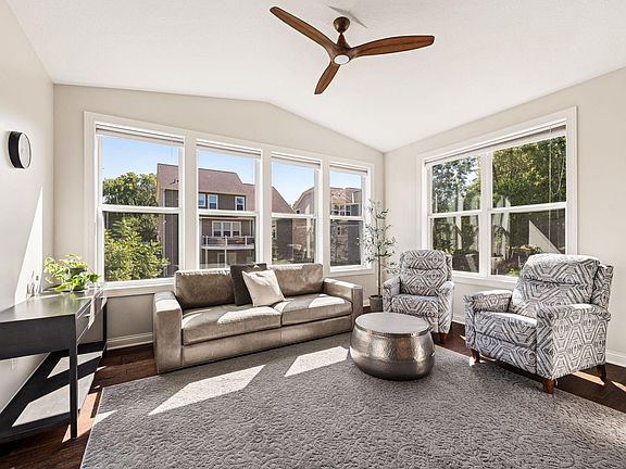 4th image of 1192 Maple Ln W