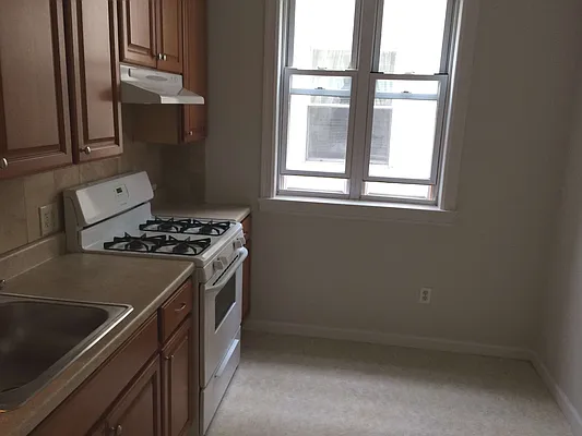 Rented by A Class Realty Corp | media 19