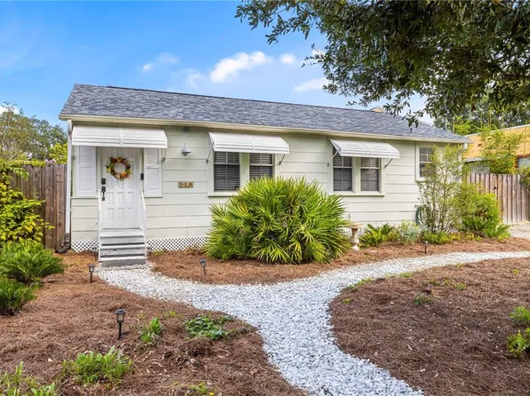 919 W WOODLAWN AVENUE, TAMPA, FL 33603