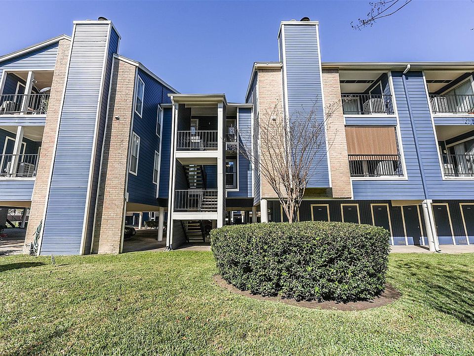 1st image of 18515 Egret Bay Blvd APT 907