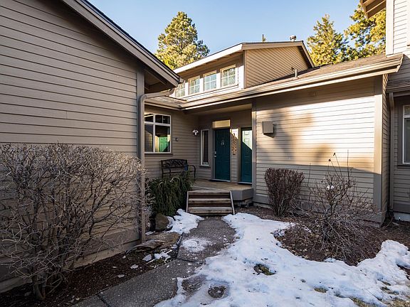 3rd image of 60503 Seventh Mountain Dr